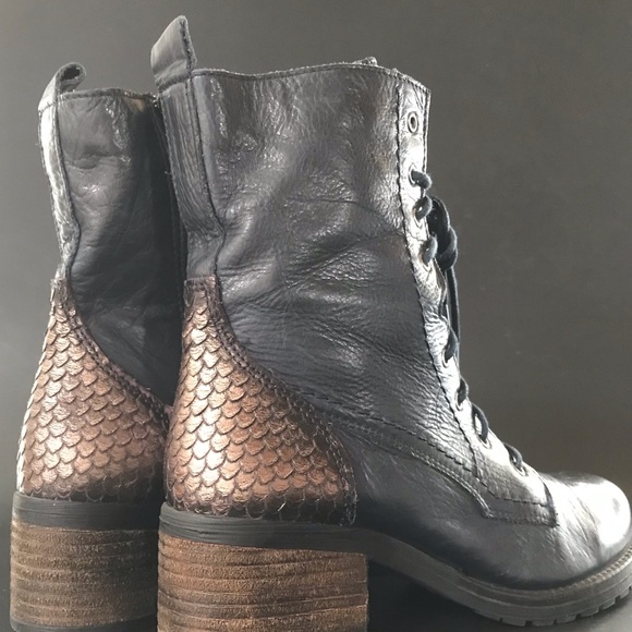 Leather Moto Boots - Picture 11 of 11